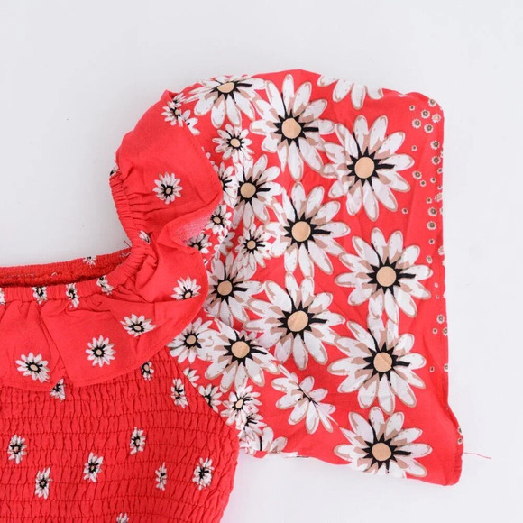 Loveriche Red Floral Smocked  Bodice Fit Flare Summer Sun Mini Dress M - Picture 11 of 13